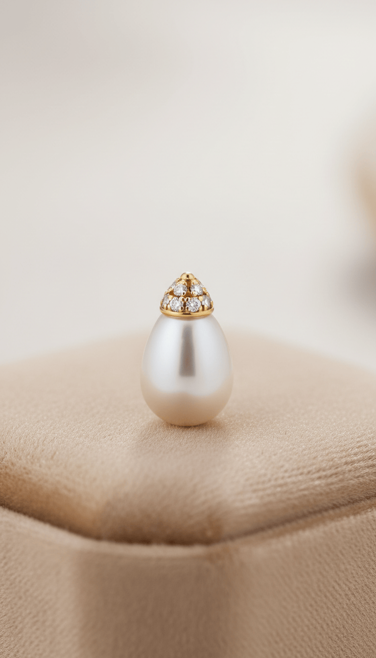 Pendante perle ivoire satiné et diamant